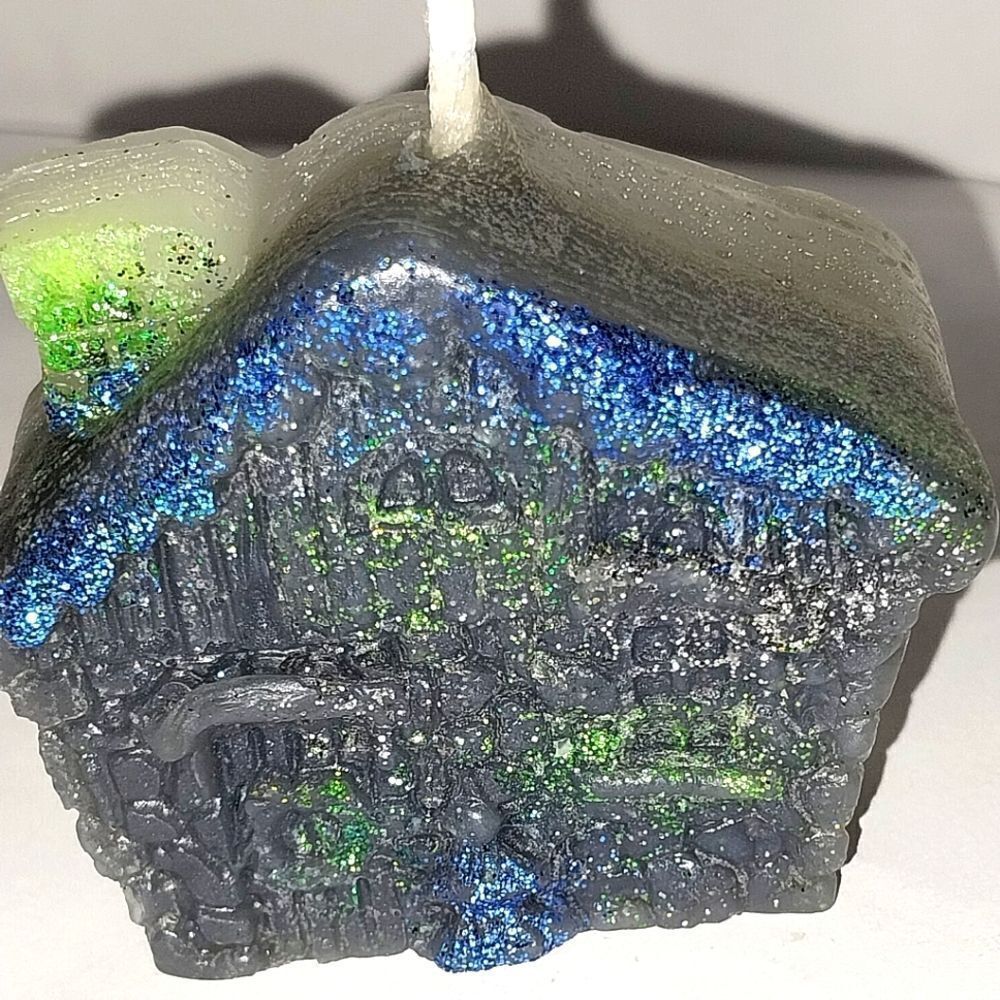 Hand crafted limited edition Gingerbread house candle